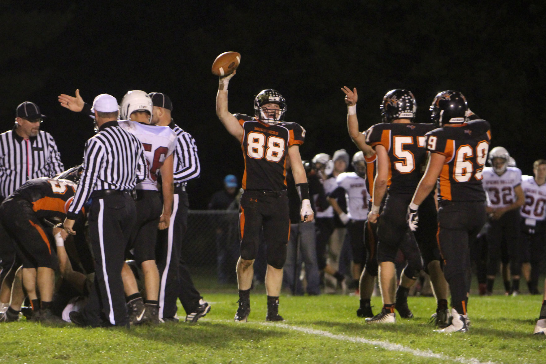 Spring Valley at Elk Mound football 10-4-19